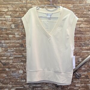 Top Athleta Women's White Muscle Tee